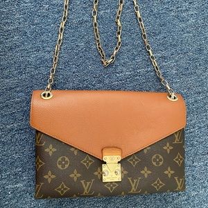 Louis Vuitton Pallas Chain Brown Monogram Shoulder bag
